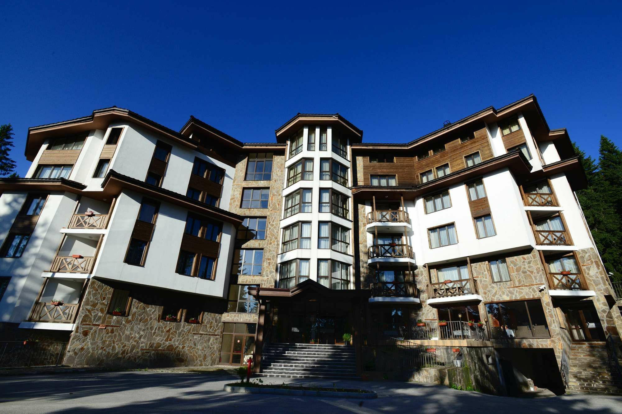 Hotel Mursalitsa By Hmg Pamporowo Exterior foto